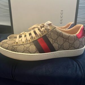Gucci Sneakers